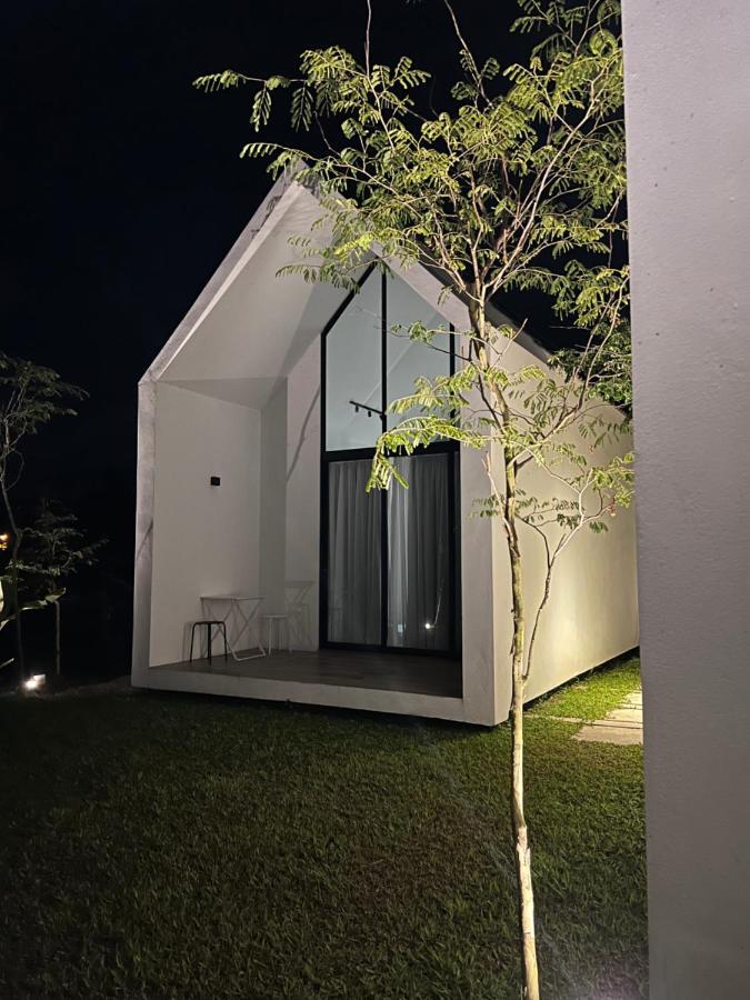Ezu Isle Langkawi Pool Villa Pantai Cenang  Exterior photo